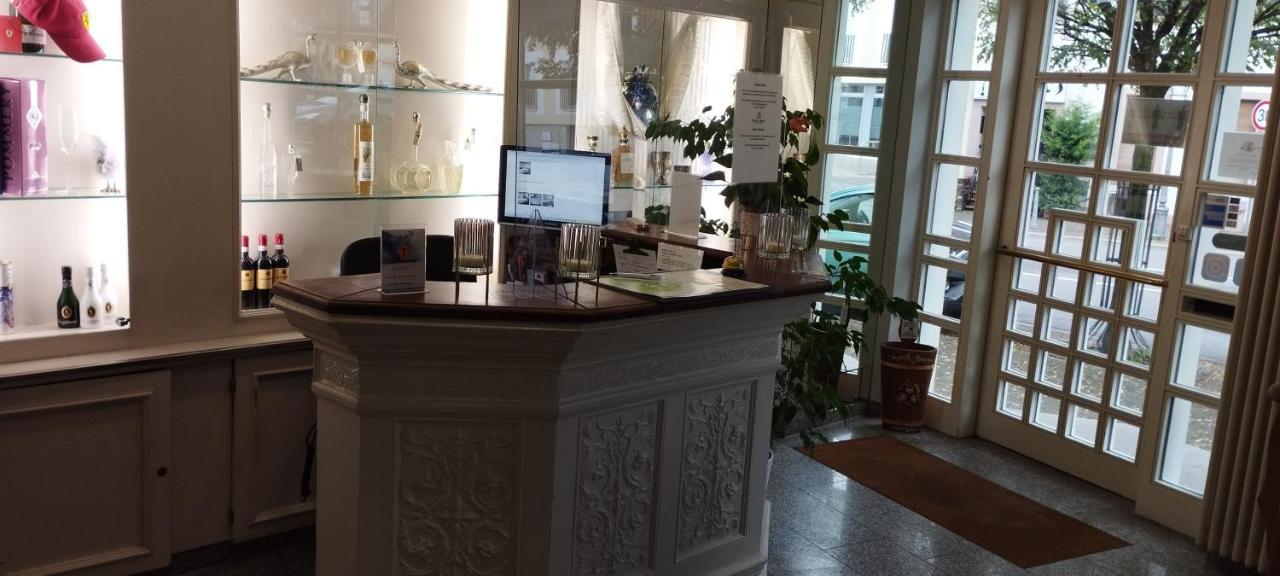 Hotel Am Theater ชเวทซิงเงน ภายนอก รูปภาพ